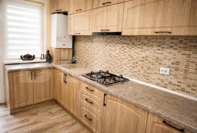Apartament cu scară interioară | 3 camere & 2 bai | Decomandat | Sanpetru