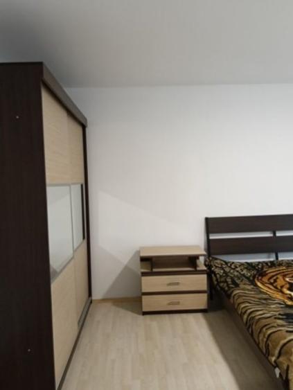 Brancoveanu metrou - Garsoniera bloc mixt