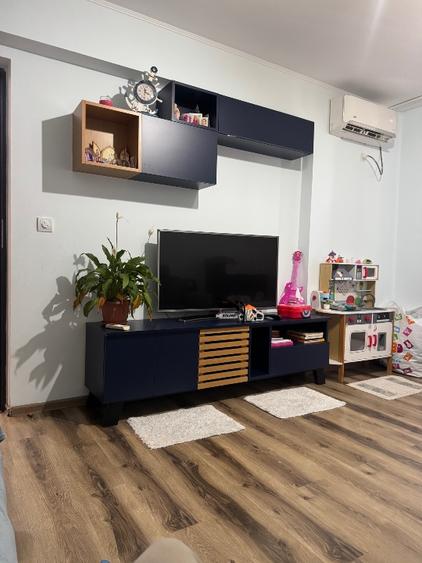 Apartament 3 camere de vanzare
