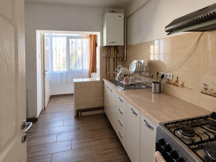 Apartament cu 2 camere, 45 mp, zona Bogdan Voda