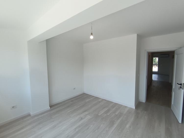 Apt cu 2 camere decomandat , Valea Lupului , intabulat, loc de parcare inclus