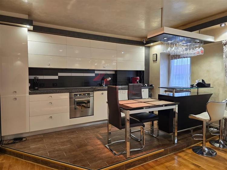 Apartament 3 camere Decomandat Poitiers