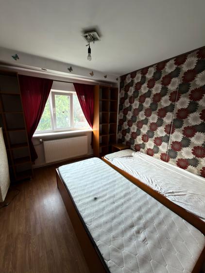 Apartament 2 camere etaj 2 zona Liceului Economic