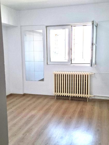 Apartament 3 camere decomandat  Locație excelentă între Metrou Obor și Iancului