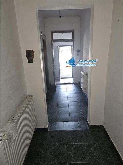 Chitila Triaj Apartament 3 camere 2 bai curte proprie