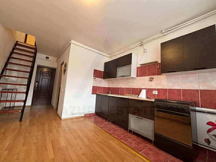 Garsonieră compartimentată pe 2 niveluri in zona Terezian