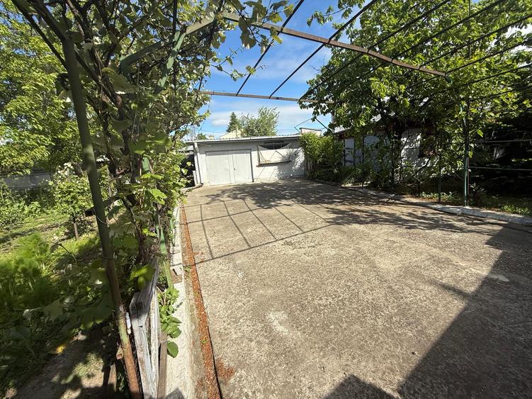 Bucurestii Noi,casa individuala cu teren de 653 mp,deschidere la 2 străzi