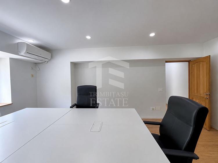 3 camere decomandat renovat etaj 2 an 1996 SU 86mp Decebal