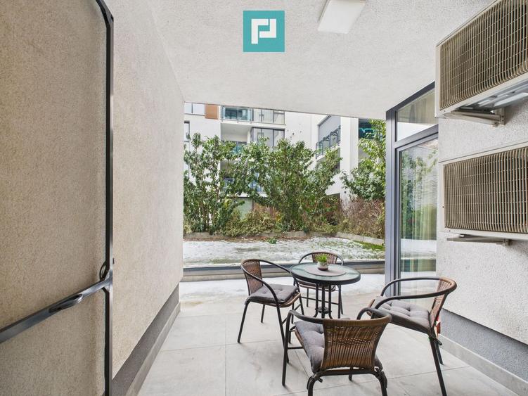 Apartament cu 3 camere și gradină
