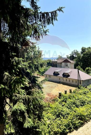 Hotel-bază de tratament, edificat în zonă cu ape sulfuroase