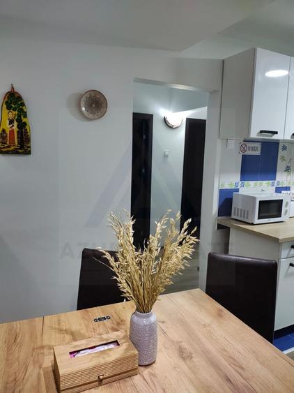 Apartament 3 camere 73 mp bucatarie generoasa lift pivnita Vasile Aron