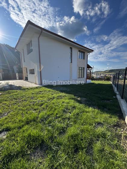 Casă individuală, 4 camere, 120 mp utili, teren liber 702 mp, Chinteni - 13