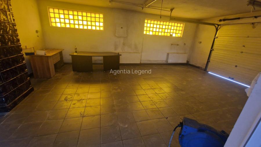Spatiu  langa Sala Polivalentă - 3
