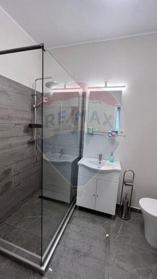 Apartament cu 2 camere de închiriat
