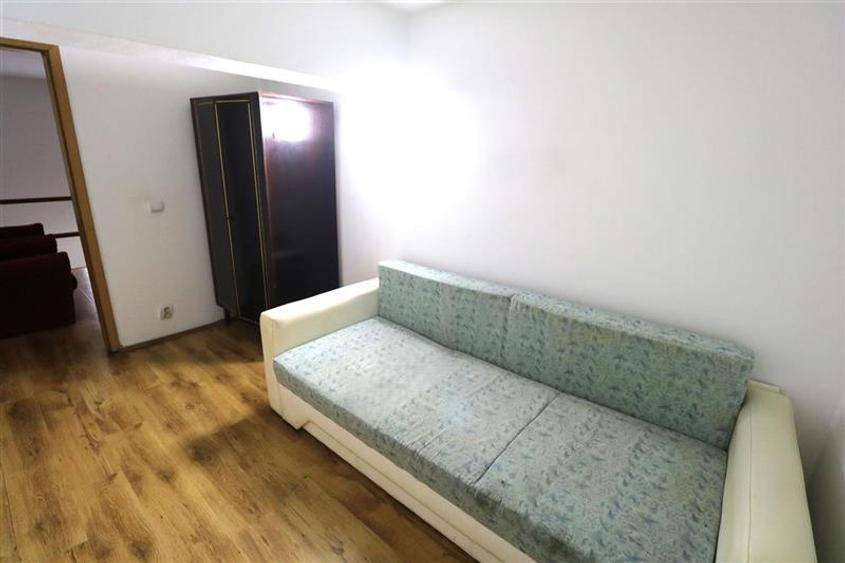 Apartament cu 3 camere, centrala proprie , zona Mehala
