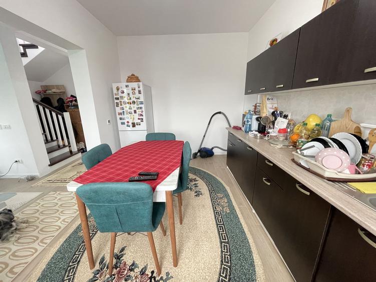 Duplex P+1E -unități separate prin cameră tehnica