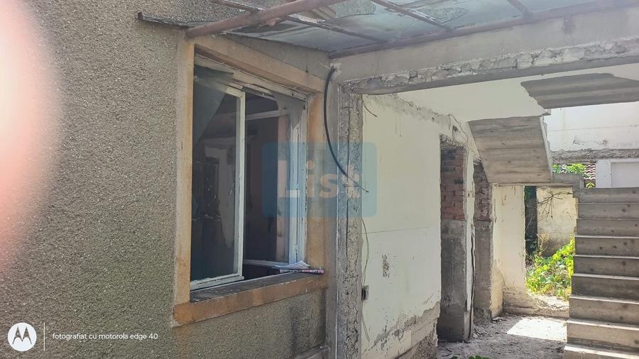 Casa cu 700 mp teren in zona Garii, necesita renovare. Comision 0