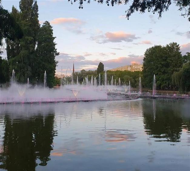 LOCUINTA TA APROAPE DE PARC BLOC Y !