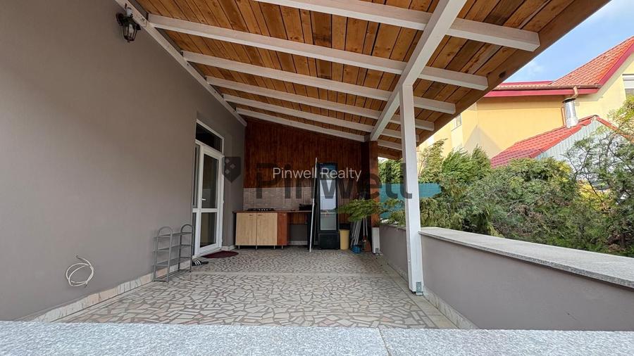 Vila spatioasa| 6 camere| 216 mp | gradina 550 mp| Bd. Pipera - 18