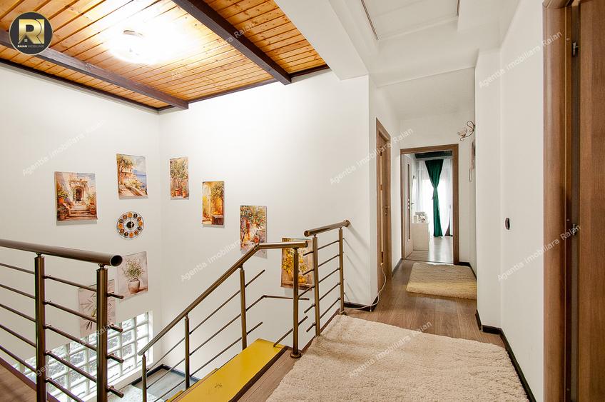 Vanzare Vila Moderna P+M, 6 camere, teren 1622 mp, in Galati, zona METRO