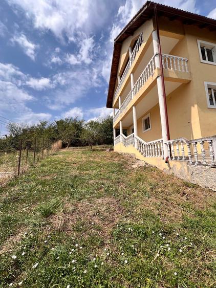 Vilă 372 mp + teren 732 mp | Strada Lacului, Râmnicu Vâlcea