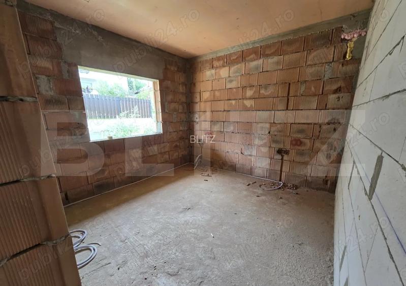 Casa plan parter 4 camere și beci in  Barnova - 8
