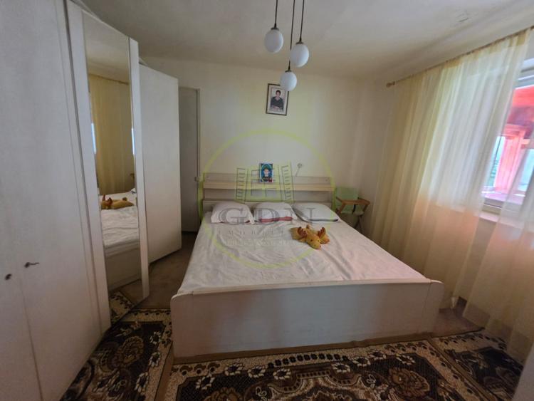 Casa la tara, Apoldul de Sus, 4 camere dormitoare, anexe, pivnita, teren 1200 mp