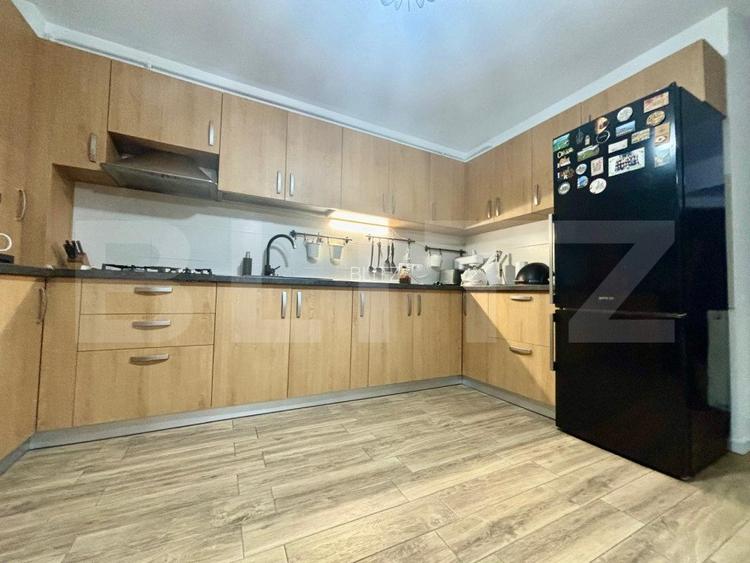 Apartament 3 camere, 64mp, 2 garaje, 2 bai, intermediar,zona Terra - 3