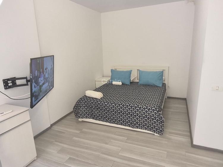 Studio mobilat/utilat, centrală gaz, AC, wi-fi, TVsmart,baie+bucătărie proprii