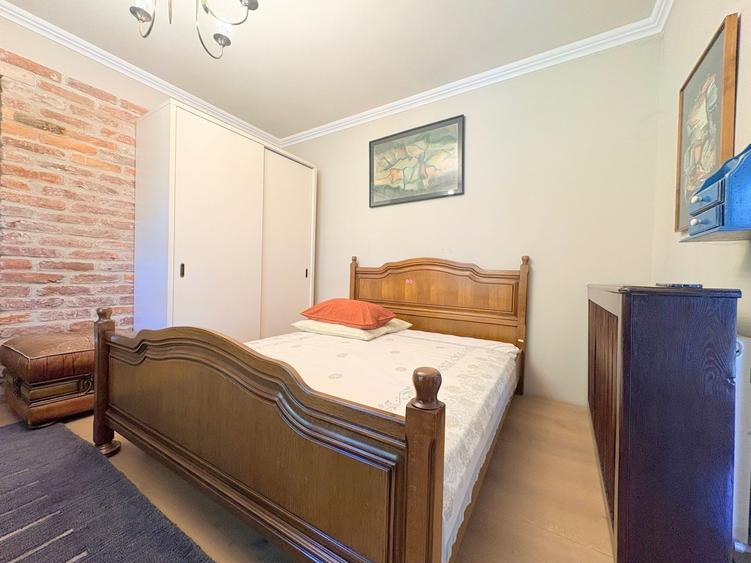Apartament cu o camera, la casa, spatios - Zona Ghirodei