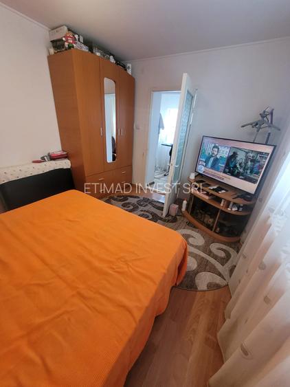 Valu lui Traian -casa 3 camere cu teren 300 mp -gaze la poarta  72500 euro - 6