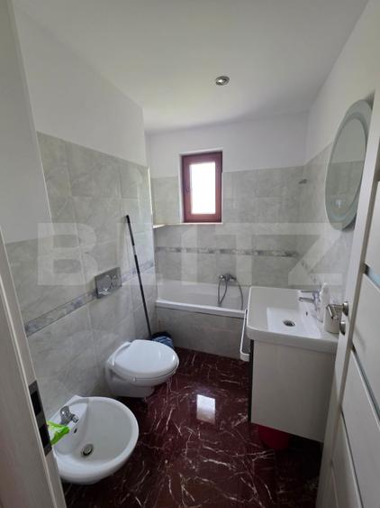 Apartament cu 2 camere, 44 mp, semidecomandat, zona Tiglina 3