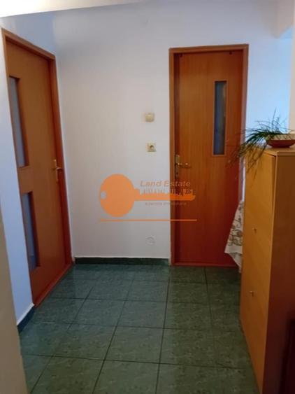 4 camere 100 mp la 250m de metrou si Piața Gorjului