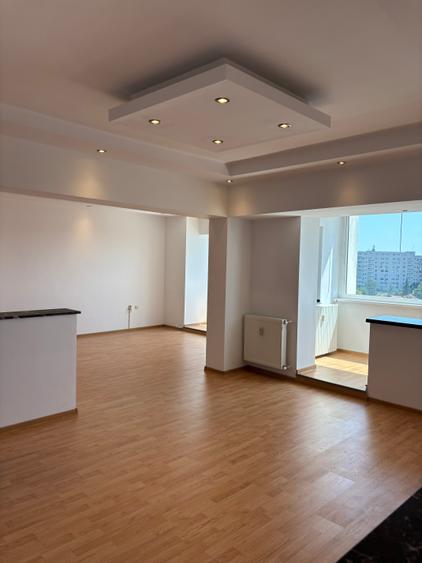 OPORTUNITATE! DUPLEX 125mp in imobil monolit stradal pe DECEBAL,parcare, metrou