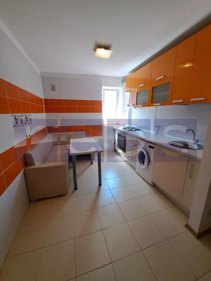 INCHIRIERE APARTAMENT 76MP 3 CAMERE 2 BAI 100M DE METROU TITAN PARCARE INCLUSA