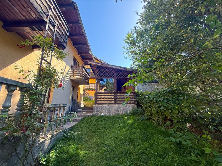 Casa De Vanzare Bran Simon 3 Km Moeciu