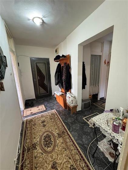 Vanzare Apartament 3 Camere Decomandat Berceni-Secuilor