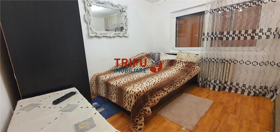 Apartament 3 camere de vanzare zona Dedeman