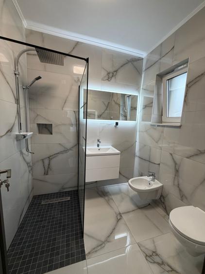 Casa individuala cu 5 camere mobilata utilata, 146 mp, teren 400 mp, Dezmir