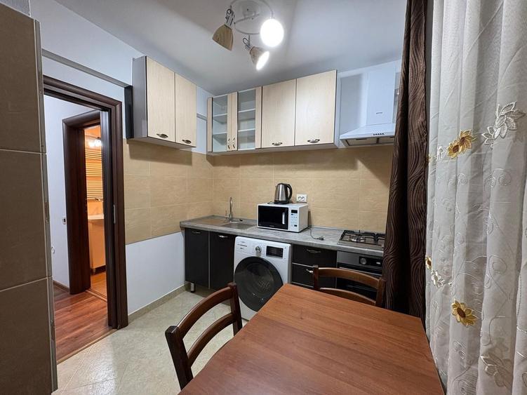 AP. 2 CAMERE- APARATORII PATRIEI, PARCARE INCLUSA, CENTRALA, METROU