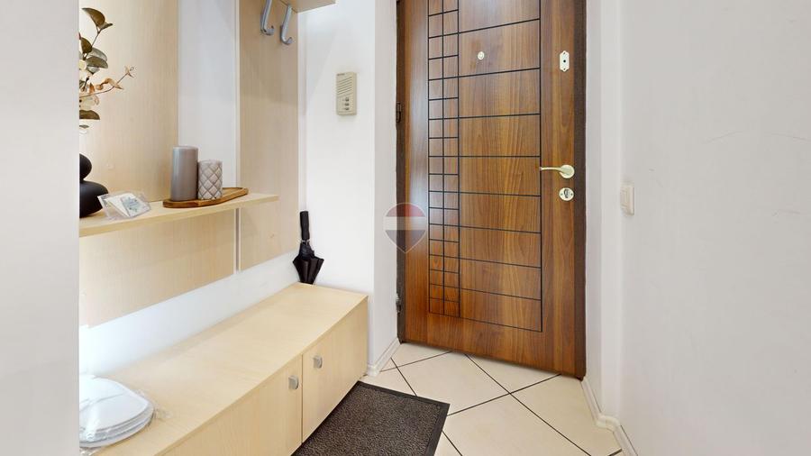 Studio renovat 32 mp Bloc "Căprioara" Gara Brașov