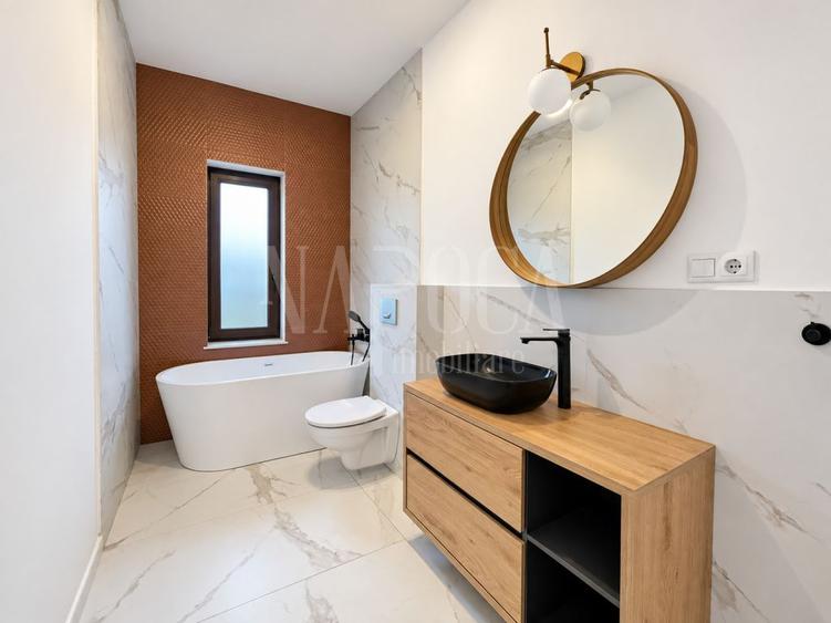 Casa 4 camere de vanzare in Floresti