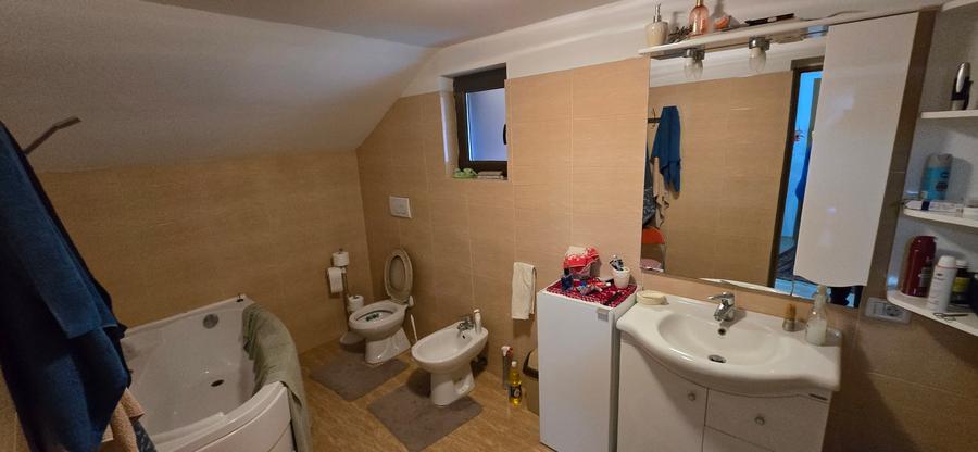 Vila de vanzare Petresti