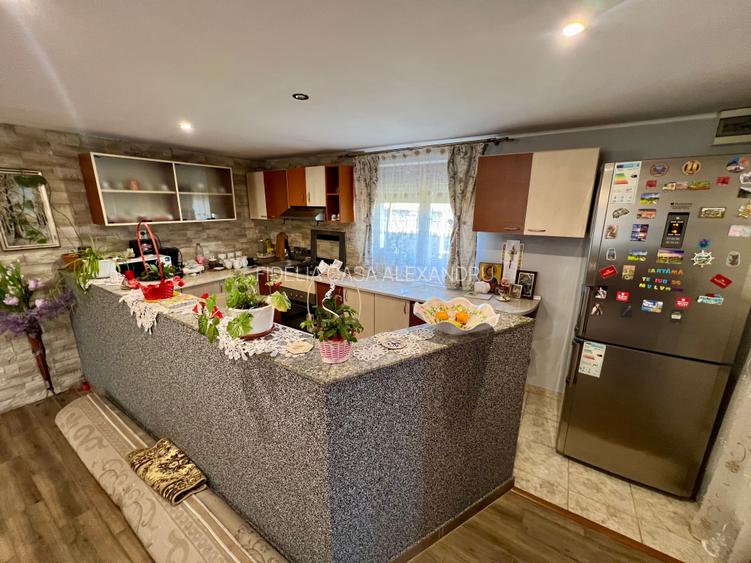 Fidelia Casa vă oferă spre vânzare o vila individuală cu 5 camere si 2 băi