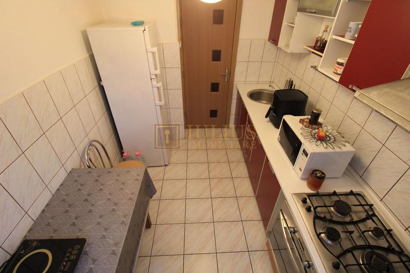 2 camere; centrala proprie Medicina - Vasile Lucaciu