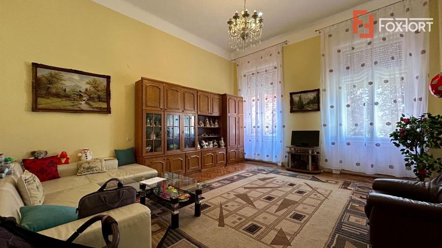 COMISION 0% Apartament cu 4 camere la curte comuna - Elisabetin