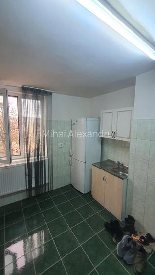 Apartament 2 camere de închiriat | 1 decembrie | Mobilat și utilat | 300 €/lună - 6