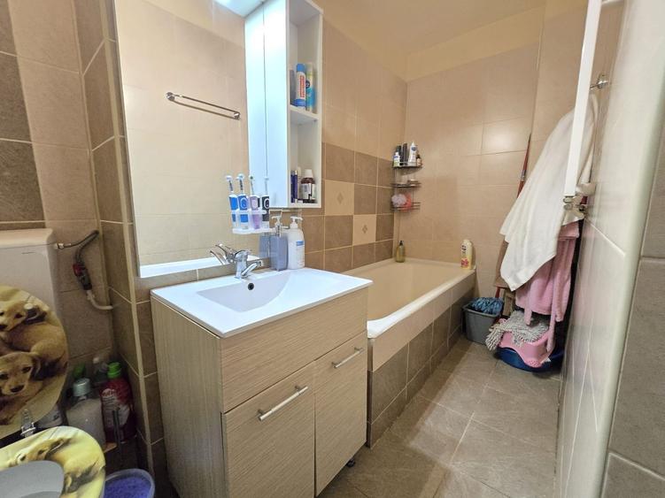 Apartament 2 camere, etaj intermediar, zona Manastur-str. Fabricii