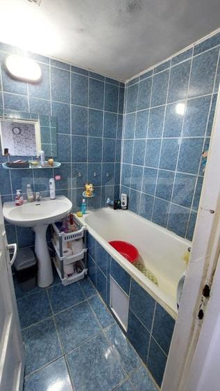 Casă individuală, 2 camere, 490 mp teren, zona străzii Maramureșului