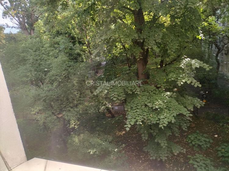 Apartament  Luminos 3 camere. Bld. Brancoveanu. - 4